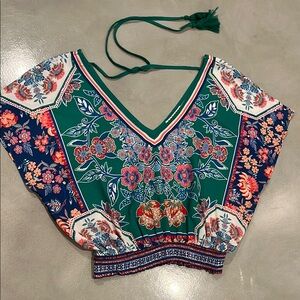 Flying Tomato floral Top